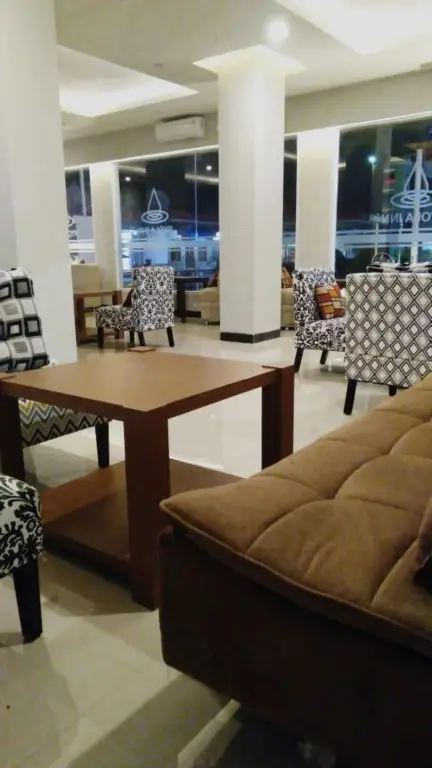 Тегал: Ryola Inn Syariah
