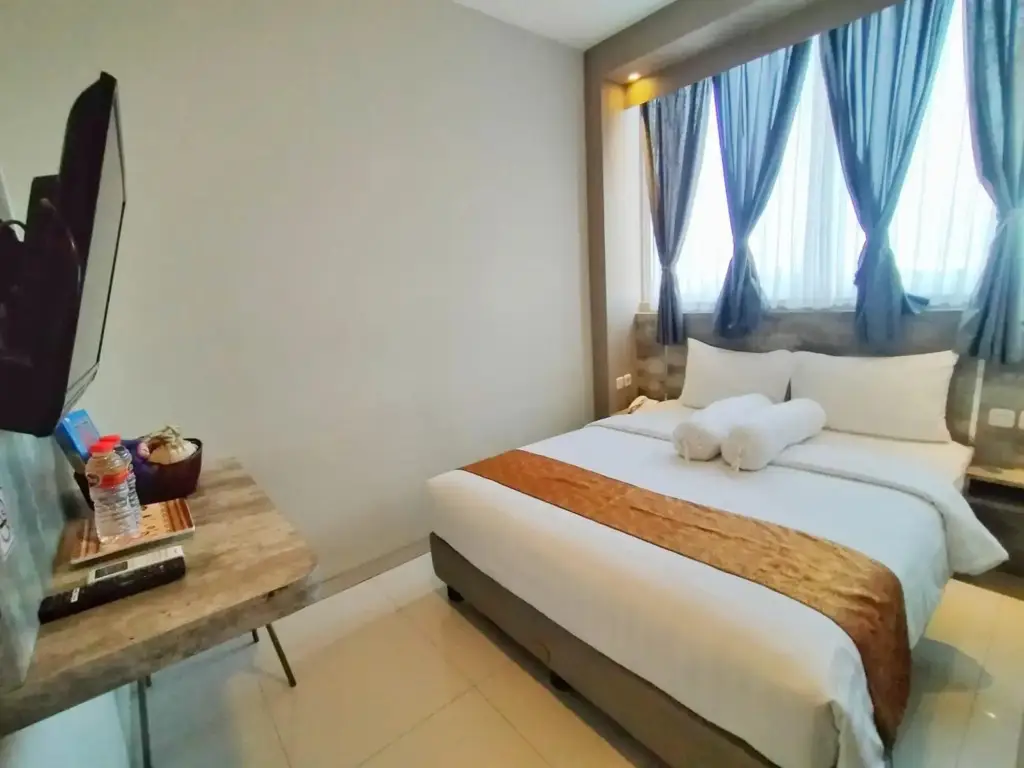 Тегал: Ryola Inn Syariah