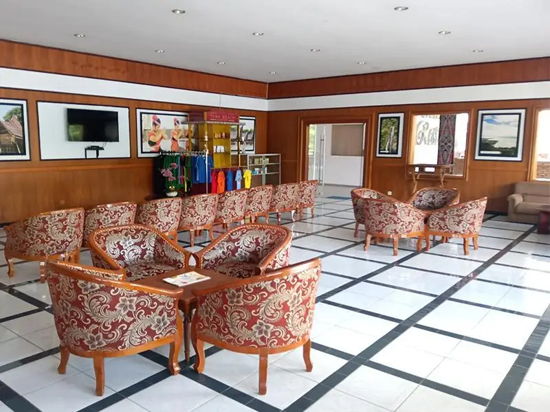 Озеро Тоба: Toba Beach Hotel