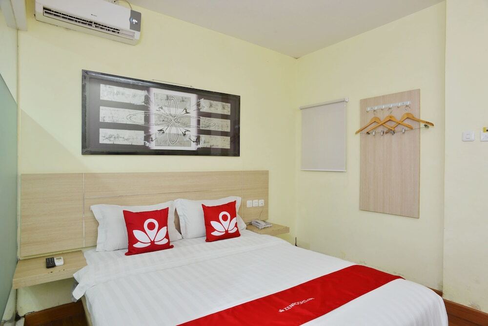 Джакарта: Zen Rooms Rujia Pecenongan