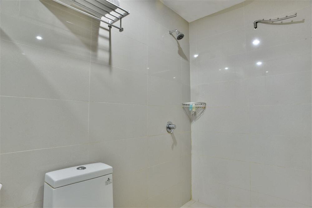 Джакарта: Zen Rooms Rujia Pecenongan