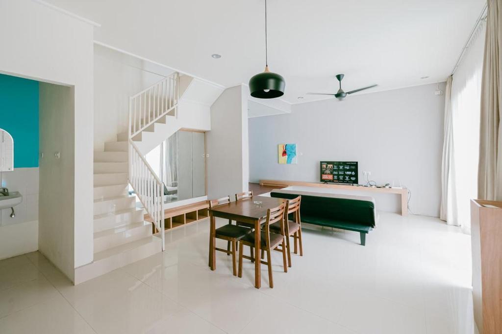 Матарам: Villa Heaven Senggigi