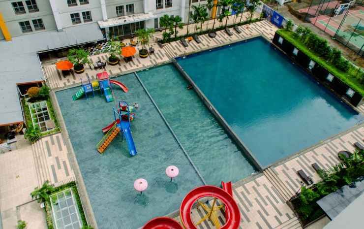 Legok: Elegant and Homey Studio Apartment at Paramount Skyline By Travelio