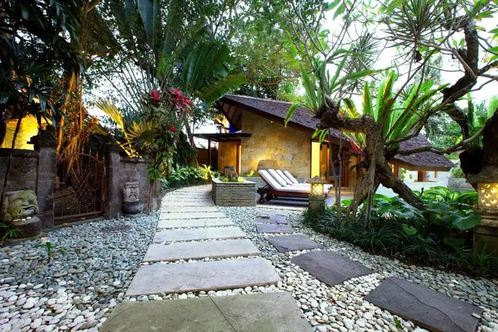 Кута: Kalyca Villa Seminyak