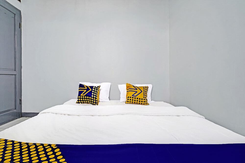 Семаранг: OYO 92512 Atlanta Guesthouse