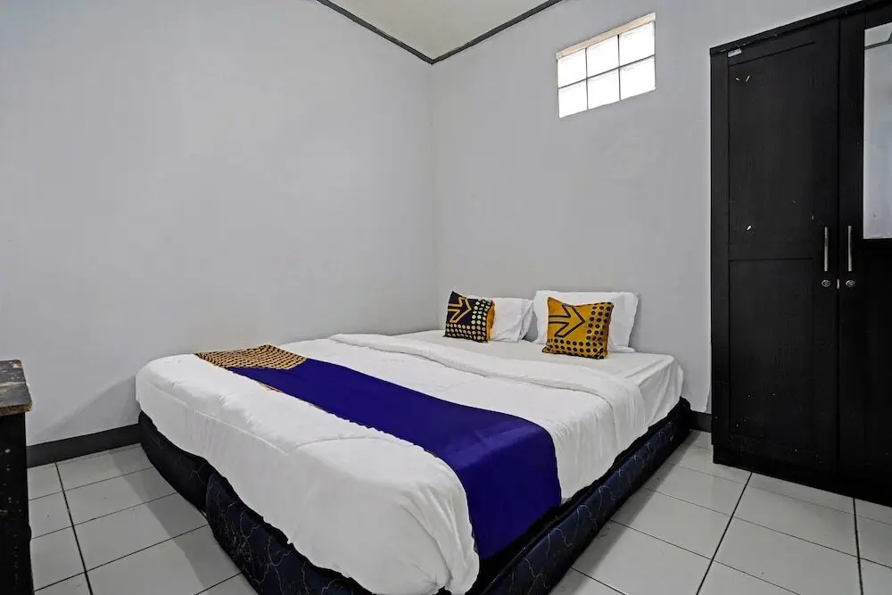 Семаранг: OYO 92512 Atlanta Guesthouse