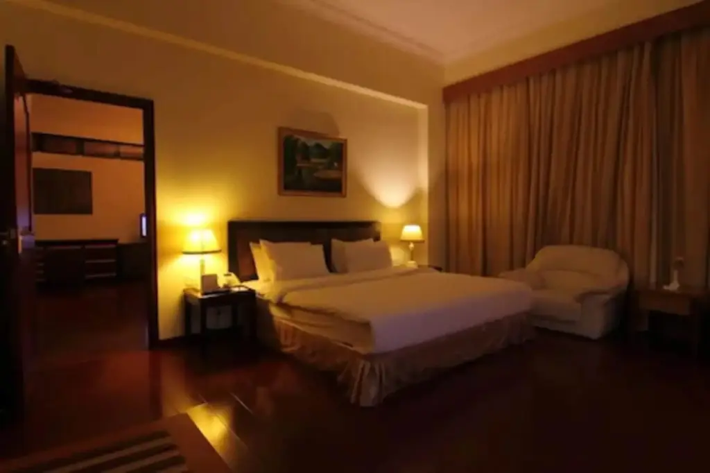 Батам: Golden View Hotel