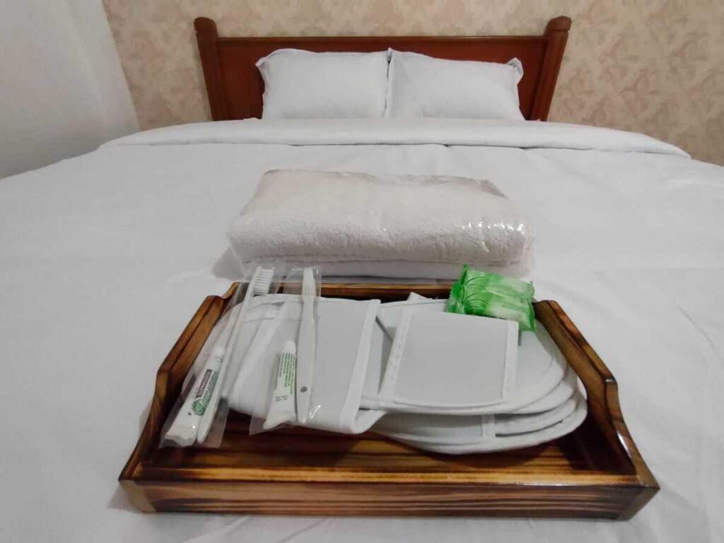 Бату: Sans Hotel Queen Batu