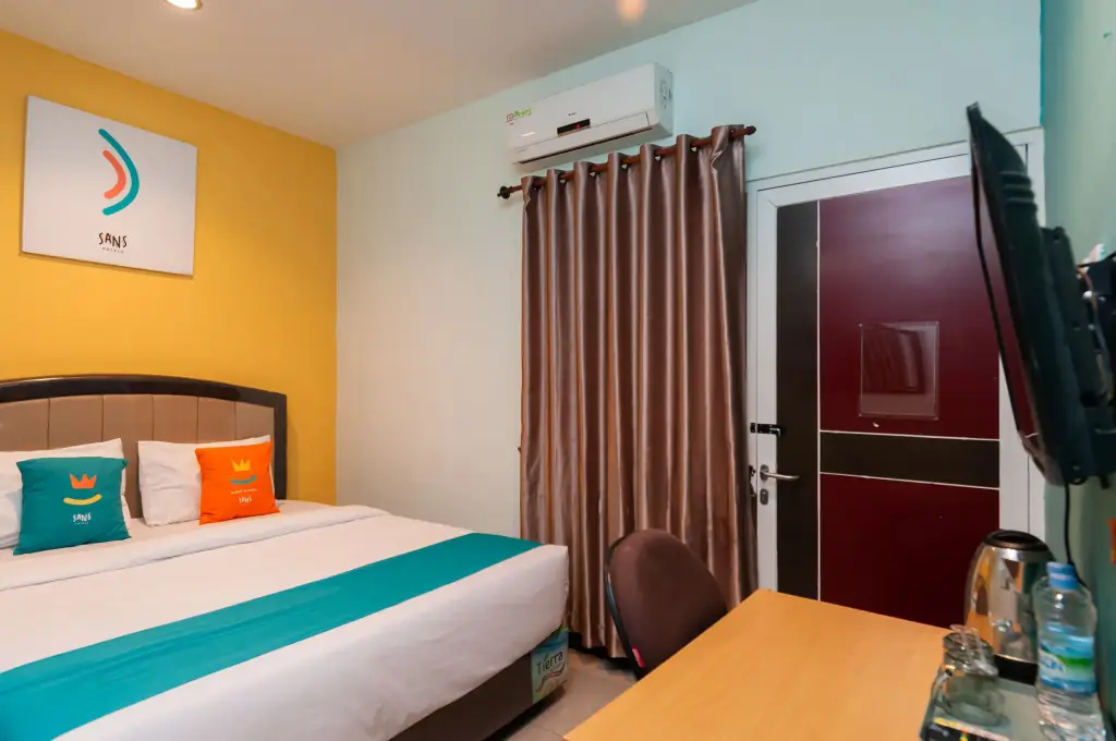 Медан: Sans Hotel Finest Medan