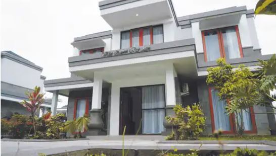 Grand Master Villa Tomohon — фото 1