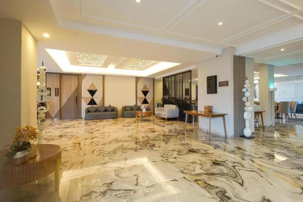 Салатига: Front One Gosyen Hotel Salatiga