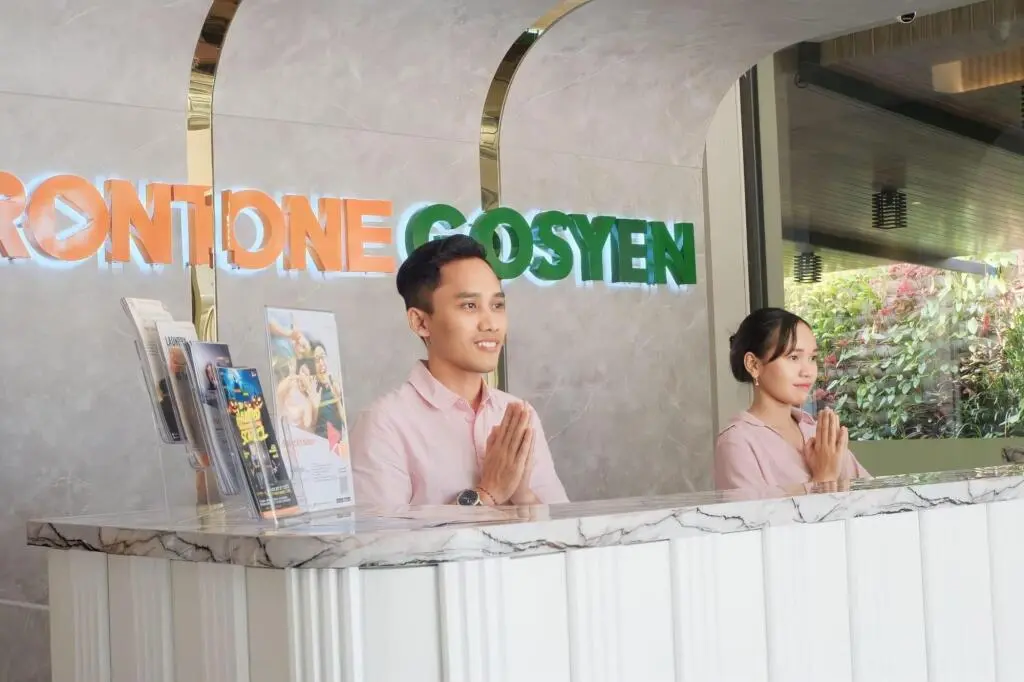 Салатига: Front One Gosyen Hotel Salatiga