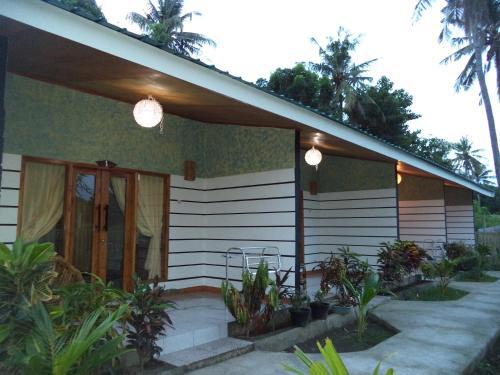 Гили Аир: Gili Ku Bungalow