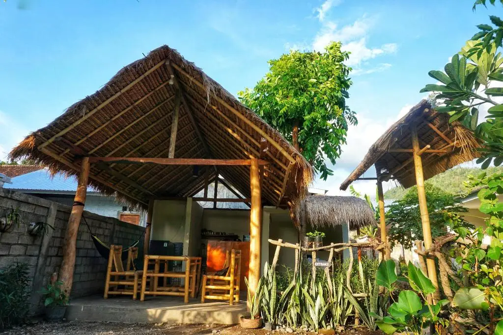 Мангсит: Sammy Cottage Senggigi