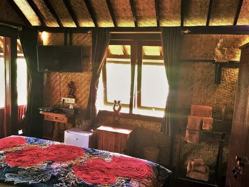 Гили-Мено: Little Bali Restaurant - Mahogany Cottage