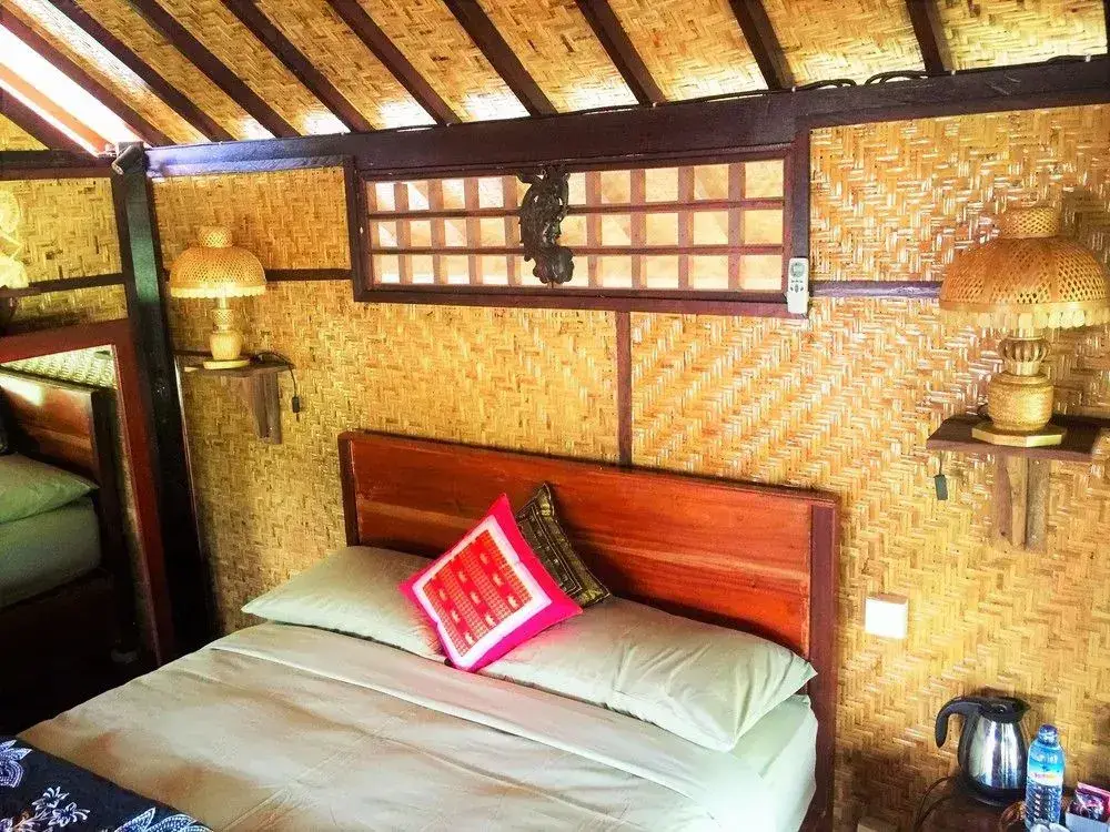 Гили-Мено: Little Bali Restaurant - Mahogany Cottage