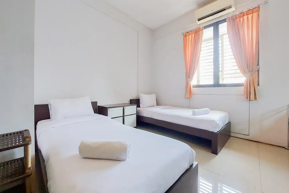 Legok: Warm And Cozy Studio (No Kitchen) At Kubikahomy Apartment