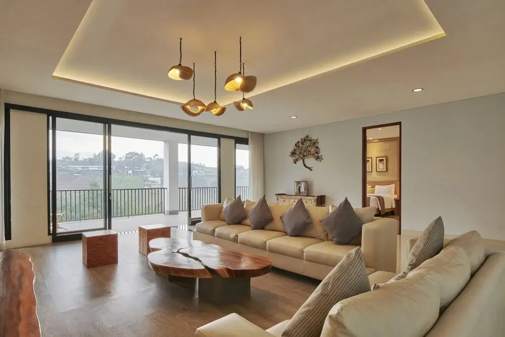 Indah 2 Villa 10 bedrooms with a private pool — фото 1