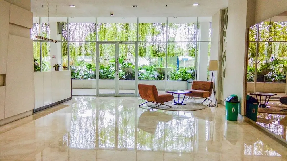 Южный Тангеранг: Trendy and Convenient Studio Bintaro Plaza Apartment