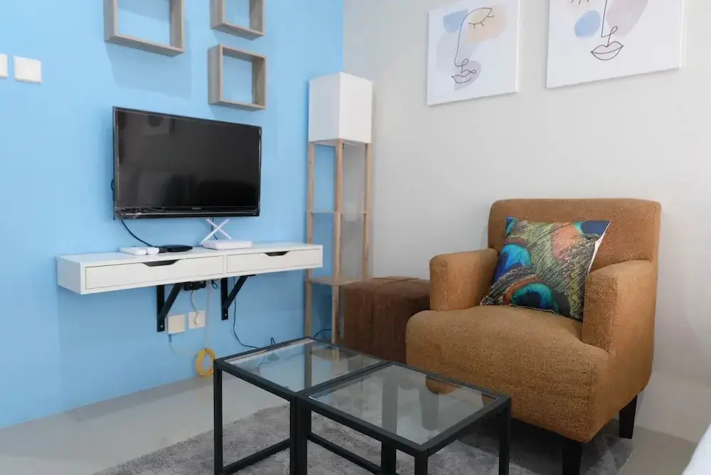 Южный Тангеранг: Stylish and Convenient Studio Bintaro Plaza Apartment