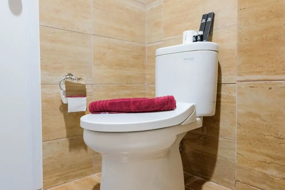 Южный Тангеранг: Stylish and Convenient Studio Bintaro Plaza Apartment