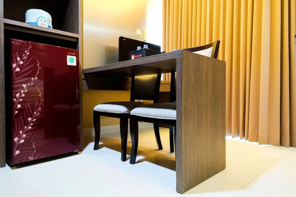Южный Тангеранг: Minimalist Style Studio Brooklyn Apartment near IKEA Alam Sutera