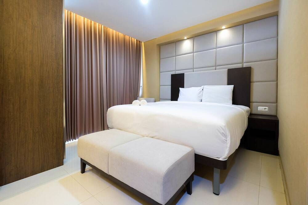Minimalist Style Studio Brooklyn Apartment near IKEA Alam Sutera — фото 1