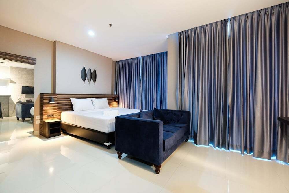 Южный Тангеранг: Spacious and Artsy Studio Apartment at Brooklyn Alam Sutera
