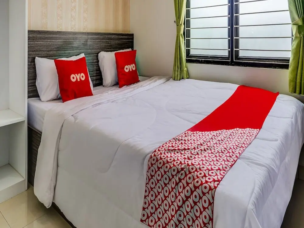 Караванг: OYO 90940 Guesthouse Colombus G12
