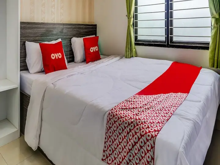 Караванг: OYO 90940 Guesthouse Colombus G12