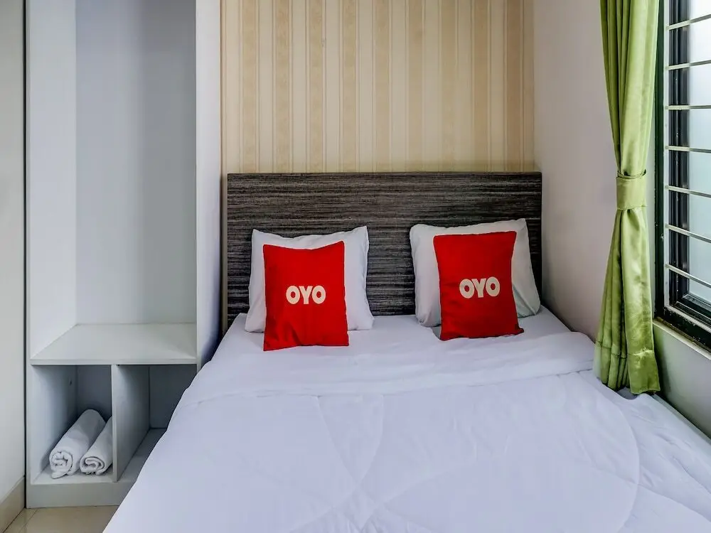 Караванг: OYO 90940 Guesthouse Colombus G12