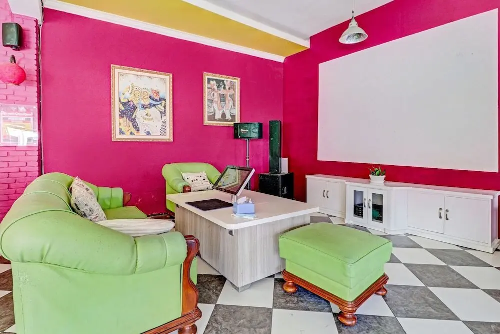 Бандунг: Super OYO Collection O 90617 Rumah Oma Opa Syariah