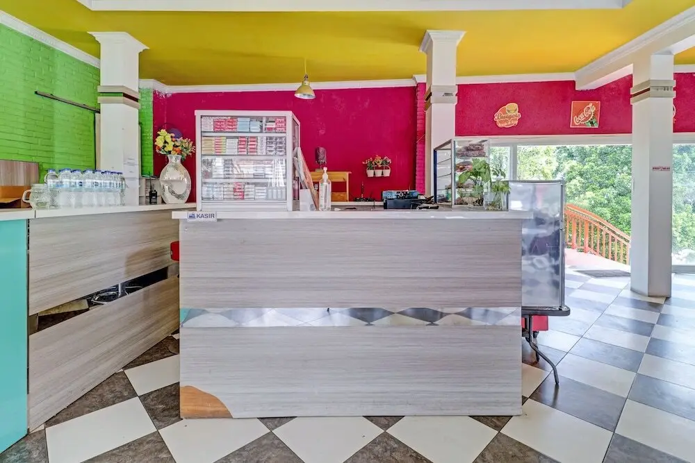 Бандунг: Super OYO Collection O 90617 Rumah Oma Opa Syariah