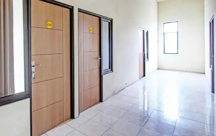 Тегал: Capital O 93244 Angkasa Inn