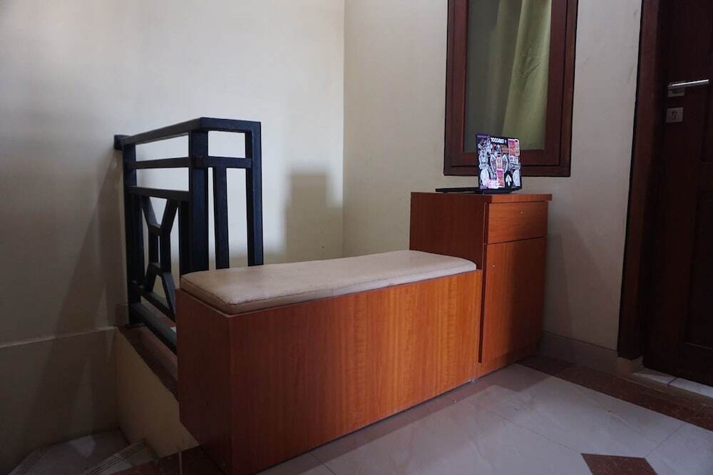 Макассар: OYO 93306 Kos Citra Syariah Near Bukit Marezo