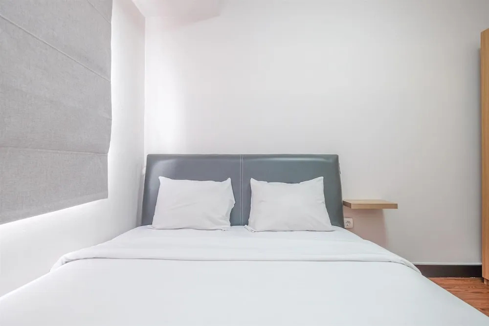 Депок: Homey And Nice 2Br At Cinere Resort Apartment