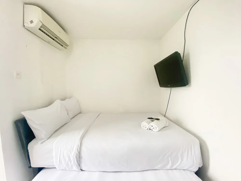 Джакарта: Best Strategic Studio (No Kitchen) At Bassura City Apartment