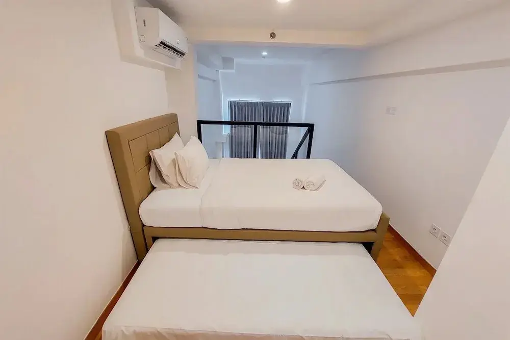 Южный Тангеранг: Spacious And Elegant Studio Loft Kingland Avenue Apartment
