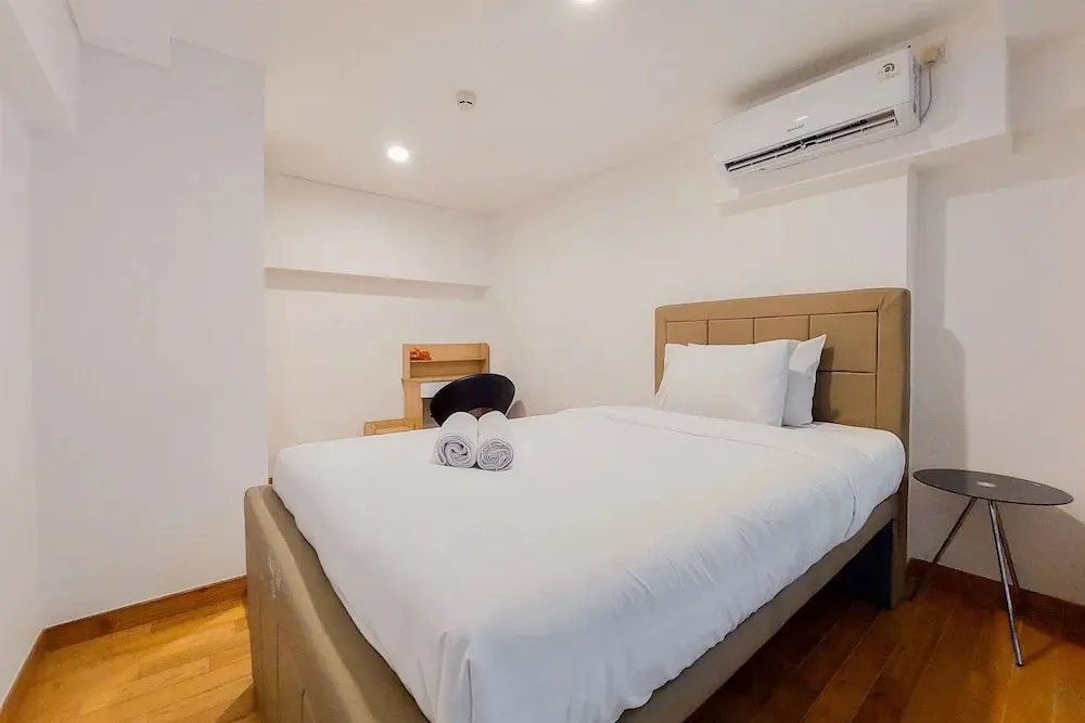 Южный Тангеранг: Spacious And Elegant Studio Loft Kingland Avenue Apartment