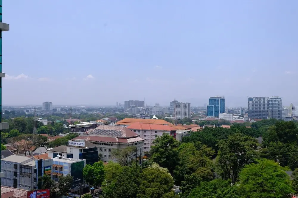Бандунг: Good Choice Studio Apartment Tamansari La Grande