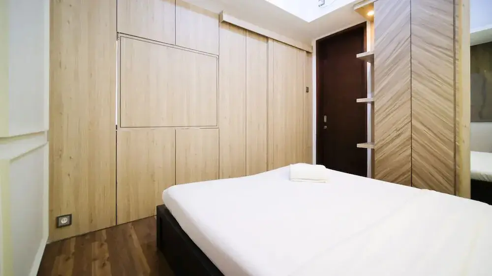 Сурабая: Spacious And Strategic 2Br At The Linden Apartment