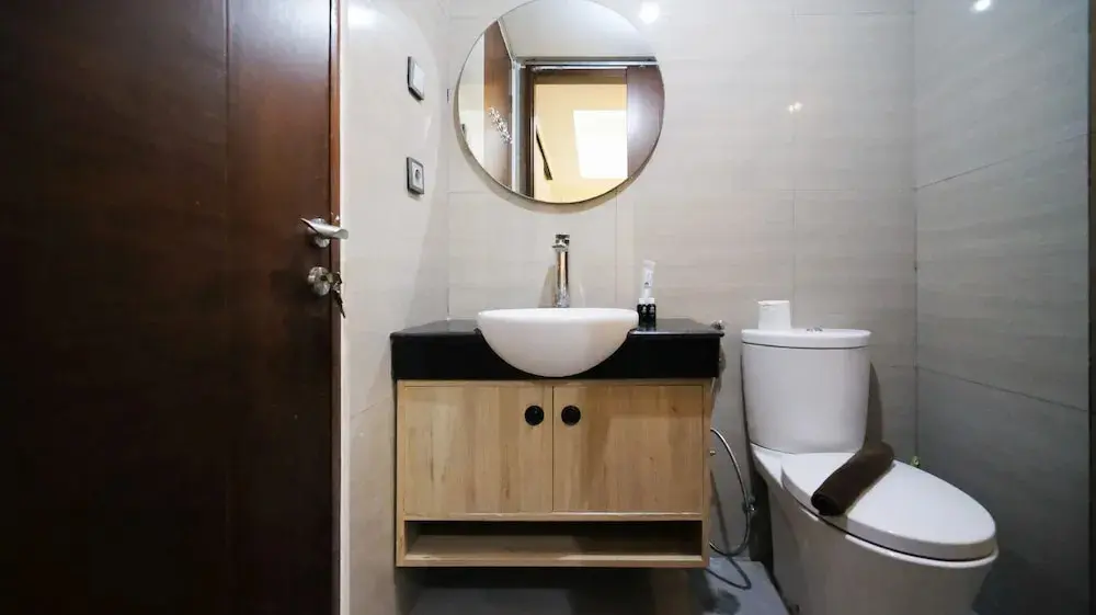 Сурабая: Spacious And Strategic 2Br At The Linden Apartment