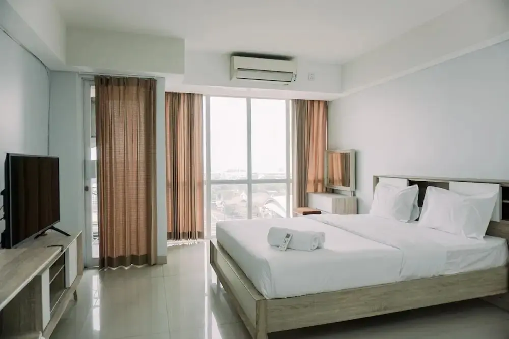 Джакарта: Cozy Living Studio Room Apartment At H Residence