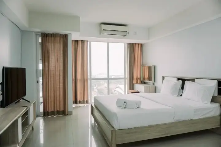 Джакарта: Cozy Living Studio Room Apartment At H Residence