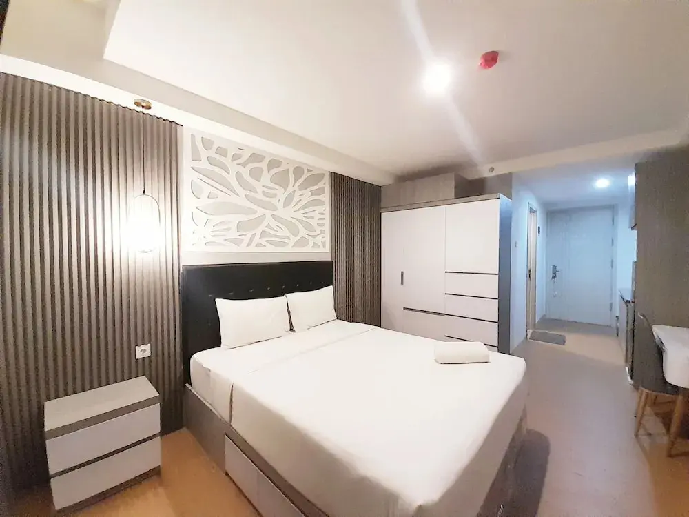 Ngaglik: Modern Classic Studio At Mataram City Apartment