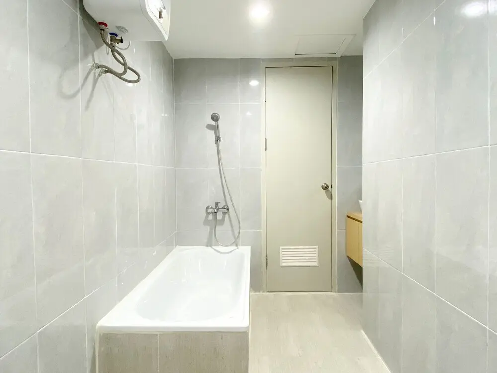 Бекаси: Spacious And Combined 1Br Vasanta Innopark Apartment