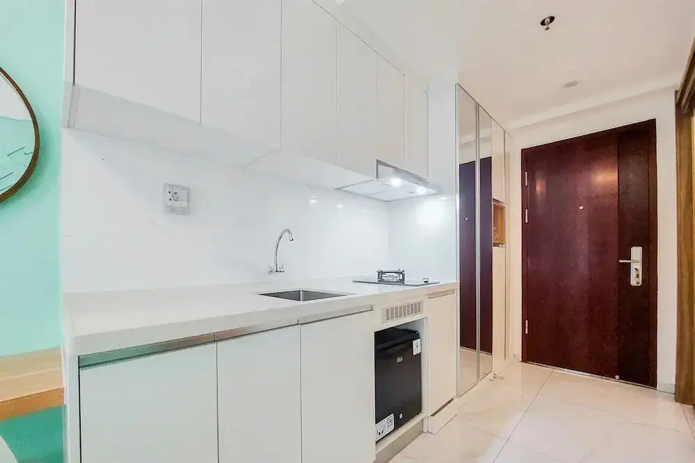 Тангеранг: Modern Look Studio At Sky House Alam Sutera Apartment