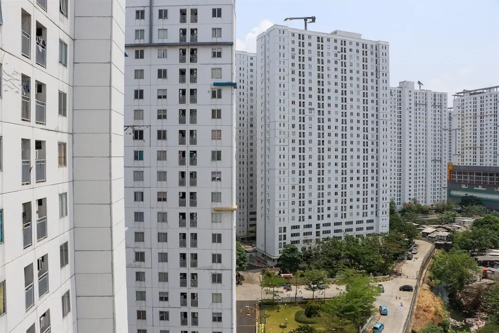 Джакарта: Strategic And Modern Studio At Bassura City Apartment