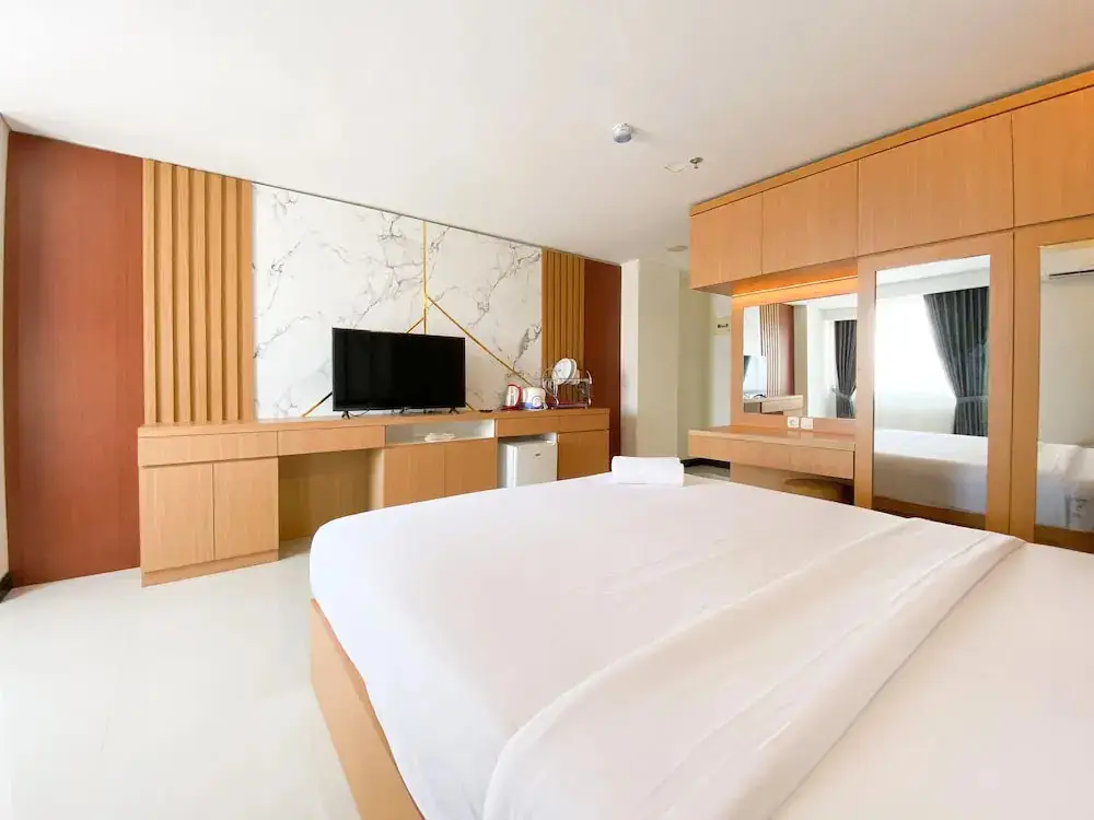 Семаранг: Cozy Living Studio (No Kitchen) At Sentraland Semarang Apartment