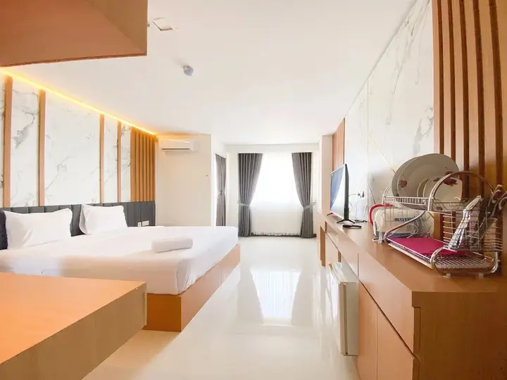 Семаранг: Homey And Strategic Studio (No Kitchen) At Sentraland Semarang Apartment